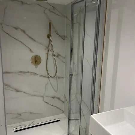 Waalplaat's Frühstückspension *